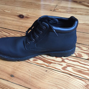 rockport men's waterproof storm surge toe boot
